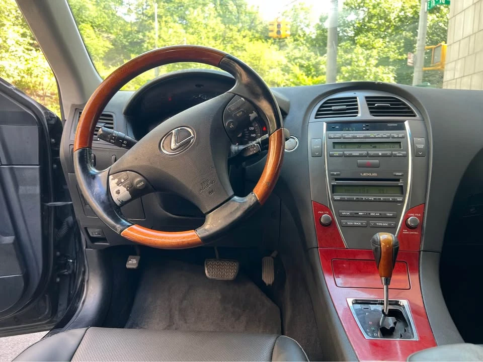 2008 Lexus ES 5th Gen - Image 9 of 9
