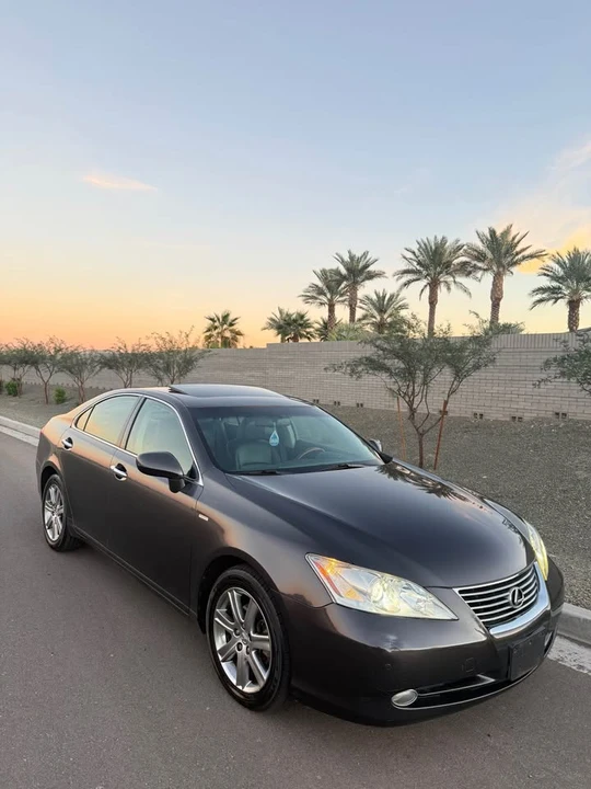 2008 Lexus ES 5th Gen - Image 2 of 8