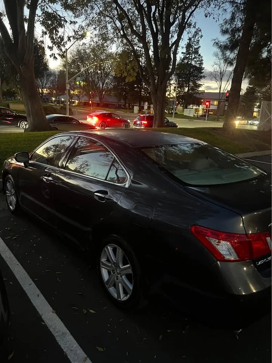 2008 Lexus ES 5th Gen - Image 3 of 13