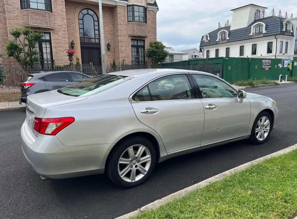 2008 Lexus ES 5th Gen - Image 3 of 4