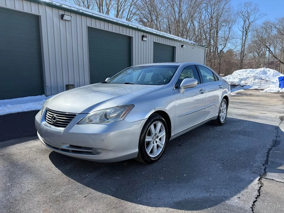 2008 Lexus ES 5th Gen - Image 5 of 16