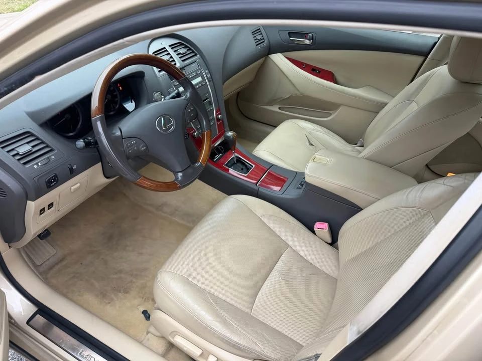 2008 Lexus ES 5th Gen - Image 5 of 12
