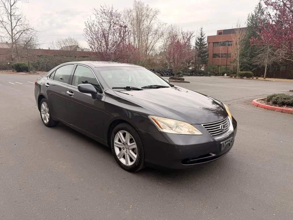 2008 Lexus ES 5th Gen - Image 2 of 9