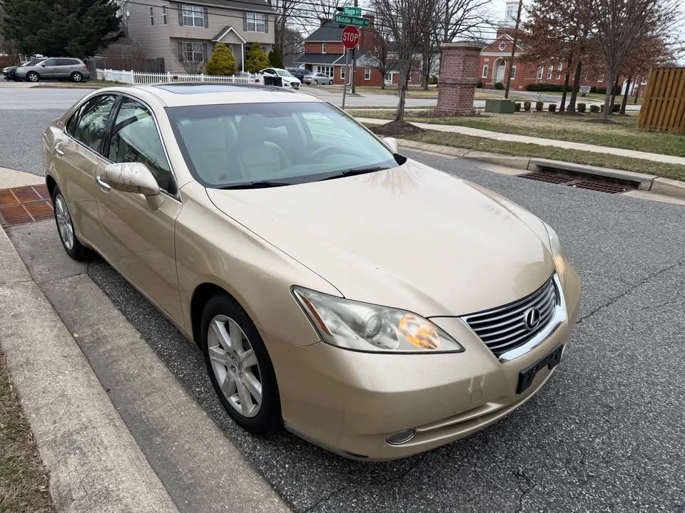 2008 Lexus ES 5th Gen - Image 2 of 12
