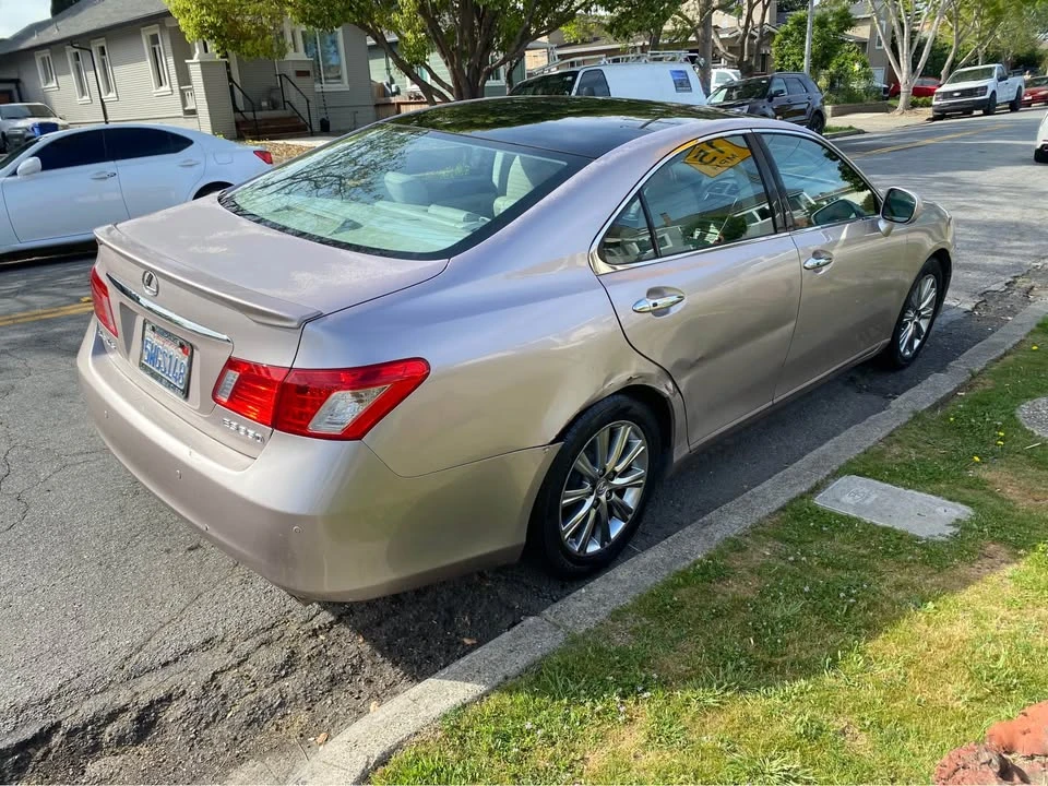 2008 Lexus ES 5th Gen - Image 4 of 15