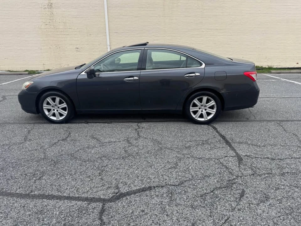 2008 Lexus ES 5th Gen - Image 13 of 15