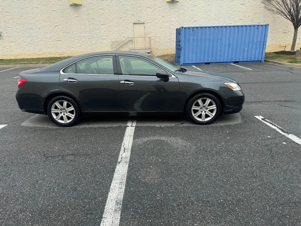 2008 Lexus ES 5th Gen - Image 2 of 15