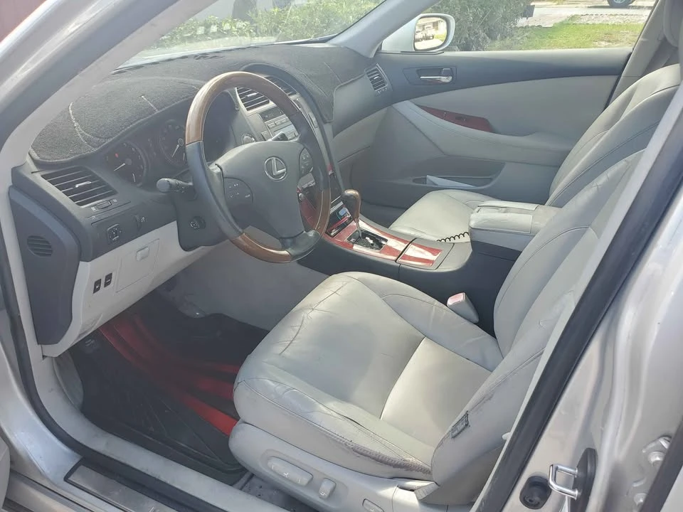 2008 Lexus ES 5th Gen - Image 7 of 9