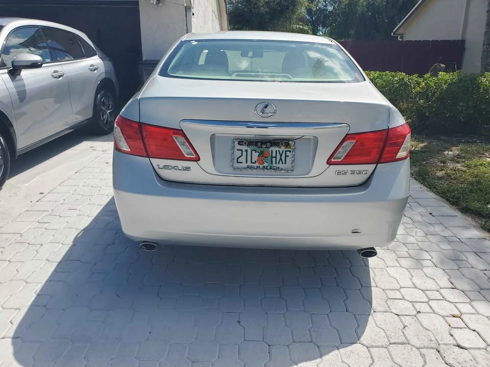 2008 Lexus ES 5th Gen - Image 5 of 9