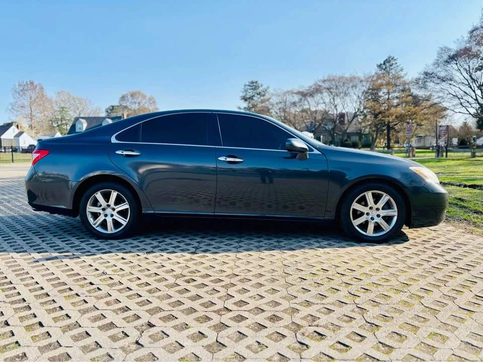 2008 Lexus ES 5th Gen - Image 14 of 16