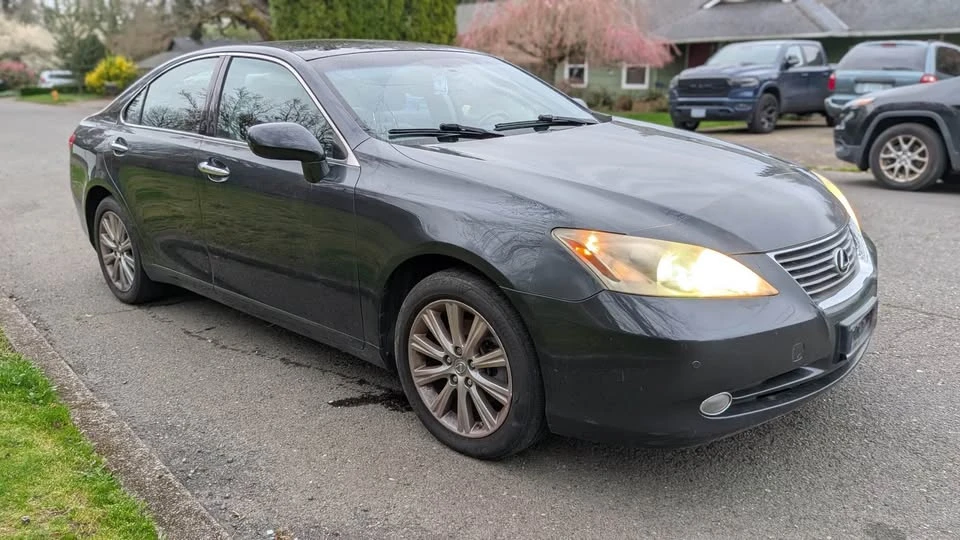 2008 Lexus ES 5th Gen - Image 2 of 5