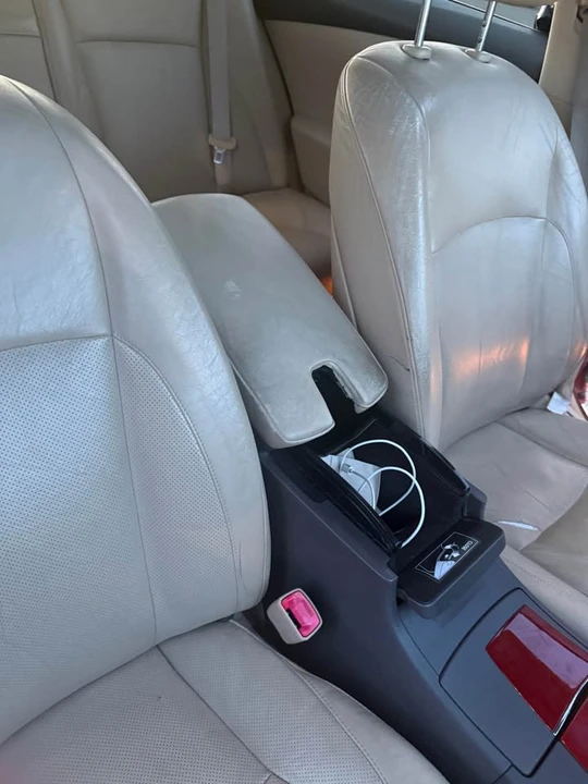 2008 Lexus ES 5th Gen - Image 11 of 17
