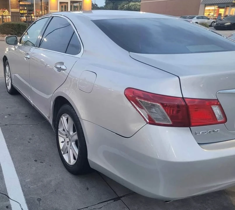 2008 Lexus ES 5th Gen - Image 5 of 13
