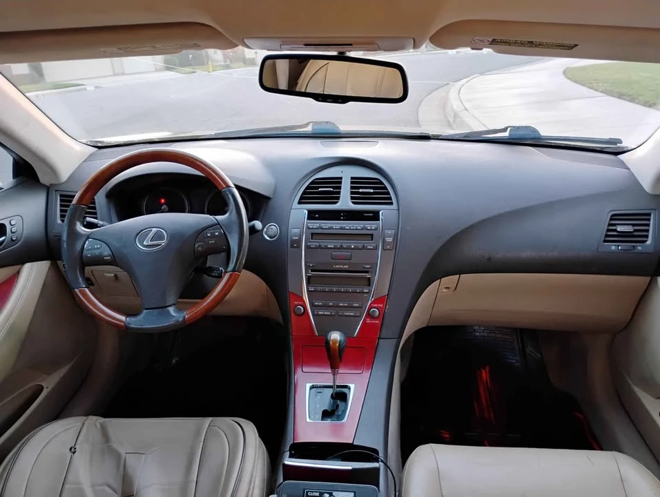 2008 Lexus ES 5th Gen - Image 11 of 12