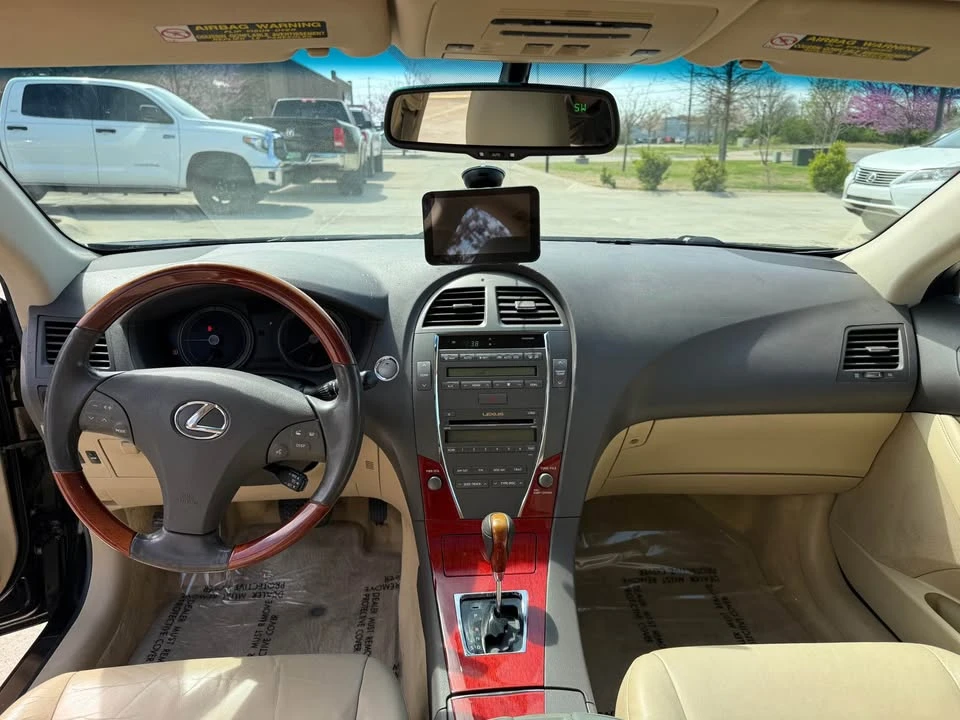 2008 Lexus ES 5th Gen - Image 10 of 15