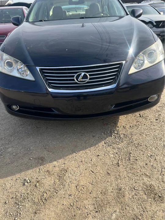 2008 Lexus ES 5th Gen - Image 2 of 13