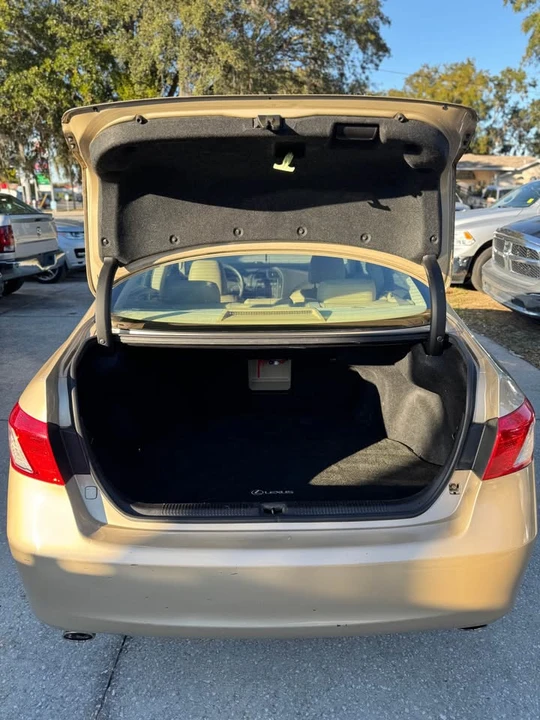 2008 Lexus ES 5th Gen - Image 10 of 14