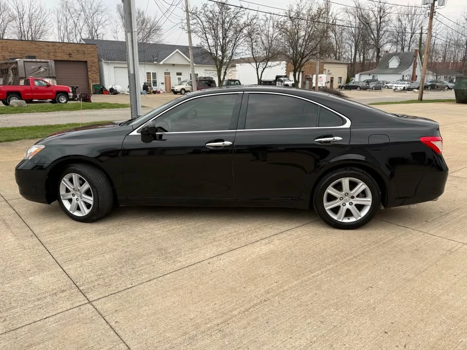 2008 Lexus ES 5th Gen - Image 5 of 17