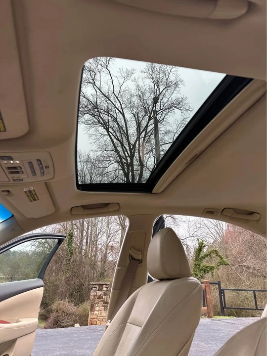 2008 Lexus ES 5th Gen - Image 19 of 20