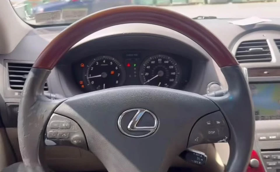 2008 Lexus ES 5th Gen - Image 10 of 10