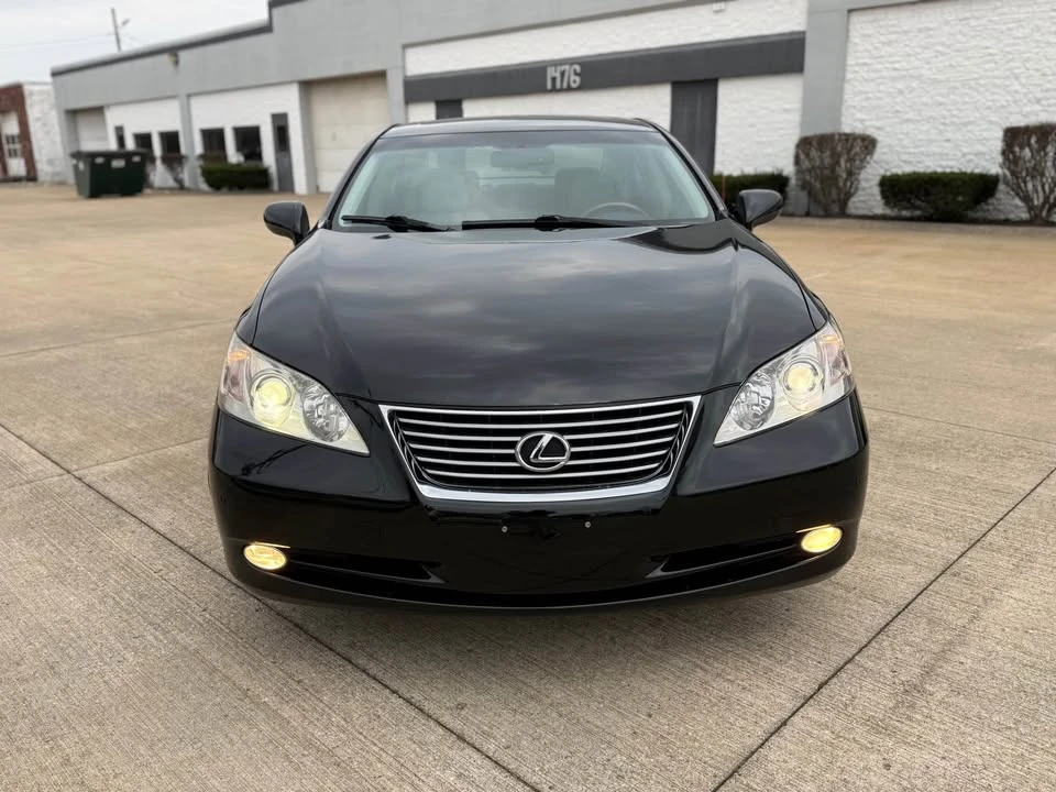 2008 Lexus ES 5th Gen - Image 2 of 17