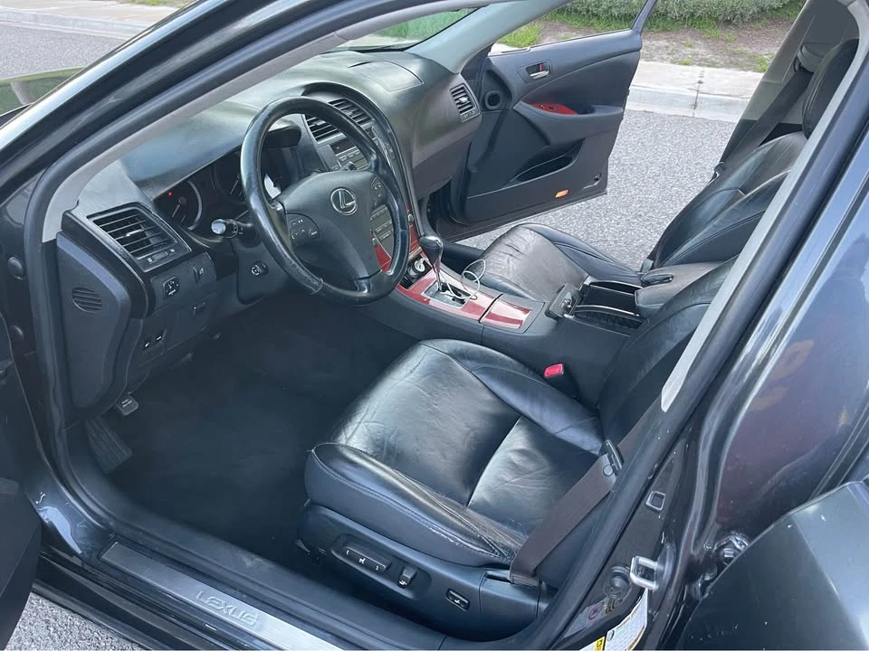 2008 Lexus ES 5th Gen - Image 5 of 8