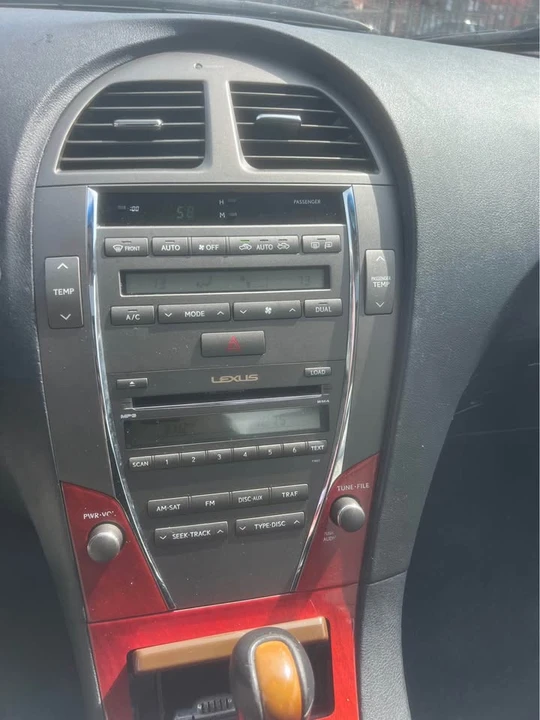 2008 Lexus ES 5th Gen - Image 11 of 13