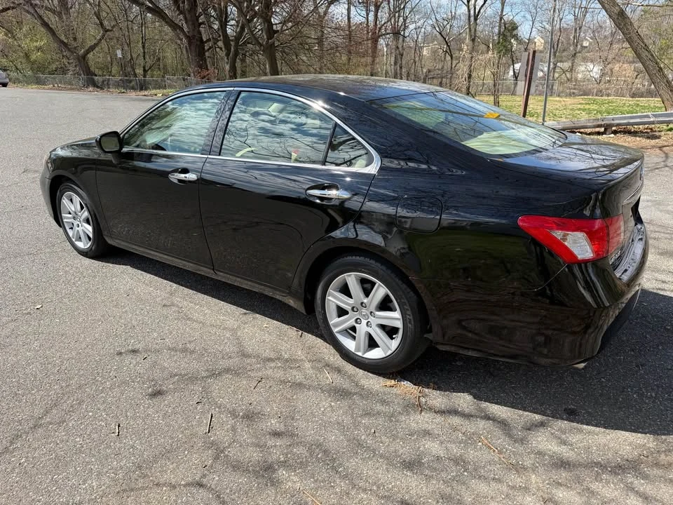 2008 Lexus ES 5th Gen - Image 3 of 17