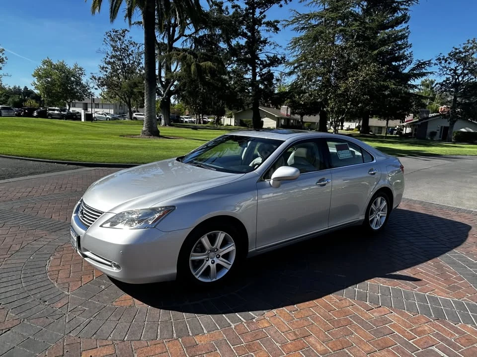 2008 Lexus ES 5th Gen - Image 3 of 10