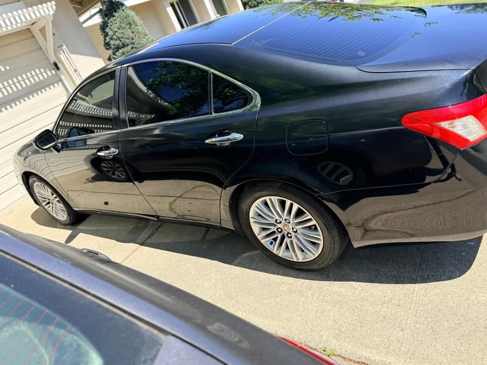 2008 Lexus ES 5th Gen - Image 3 of 9