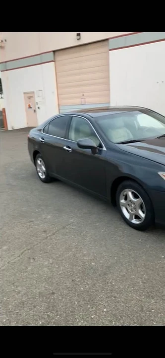 2008 Lexus ES 5th Gen - Image 2 of 7