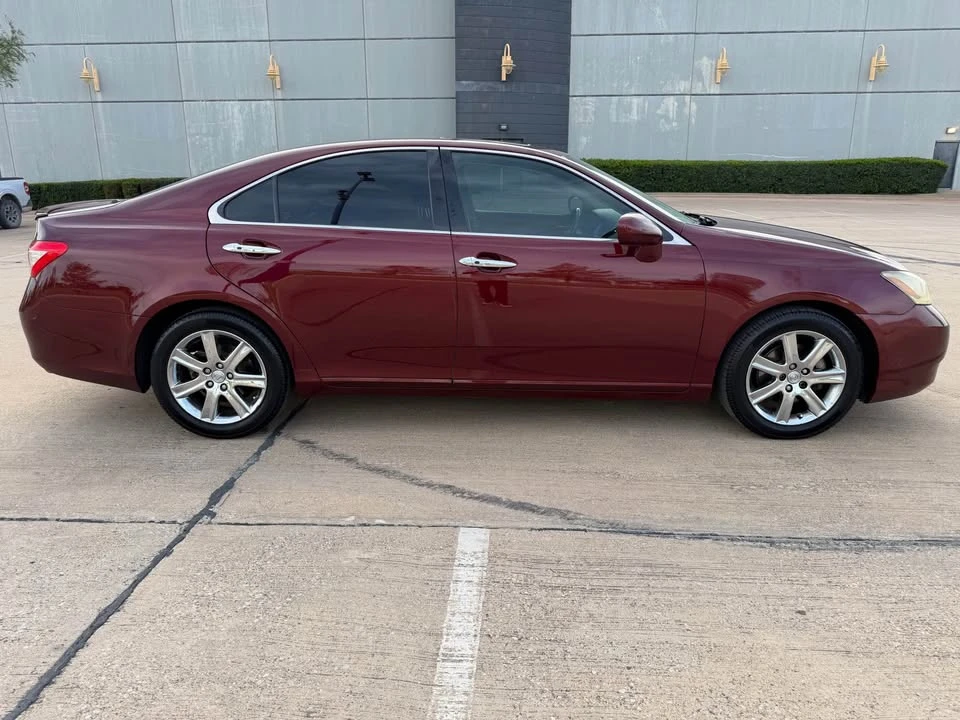 2008 Lexus ES 5th Gen - Image 4 of 17