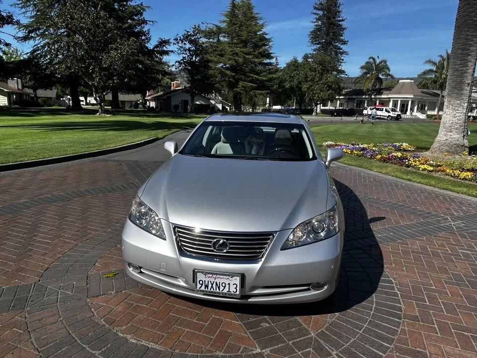 2008 Lexus ES 5th Gen - Image 2 of 10