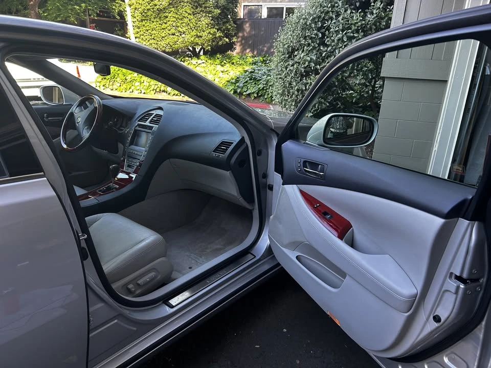 2008 Lexus ES 5th Gen - Image 6 of 10