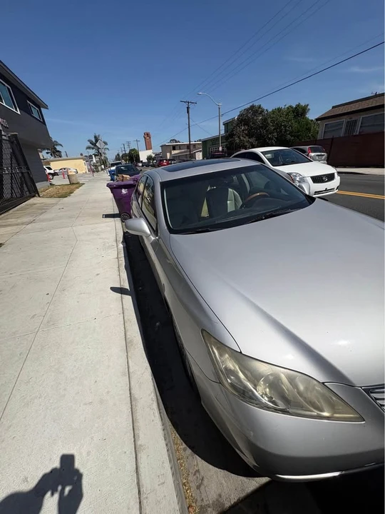 2008 Lexus ES 5th Gen - Image 3 of 11