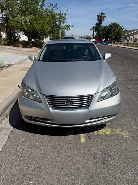 2008 Lexus ES 5th Gen - Image 2 of 9