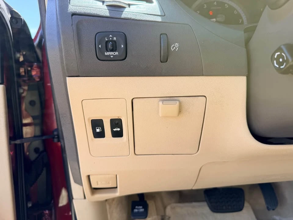 2008 Lexus ES 5th Gen - Image 17 of 19