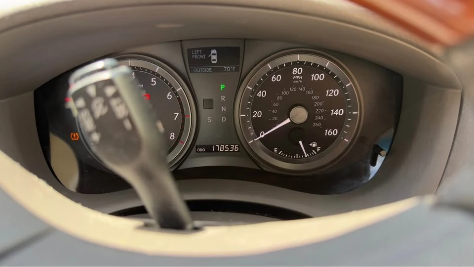 2008 Lexus ES 5th Gen - Image 2 of 8