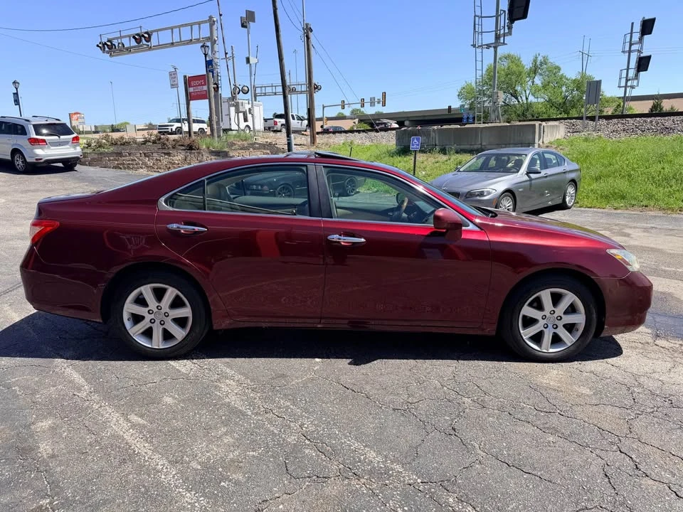 2008 Lexus ES 5th Gen - Image 5 of 19