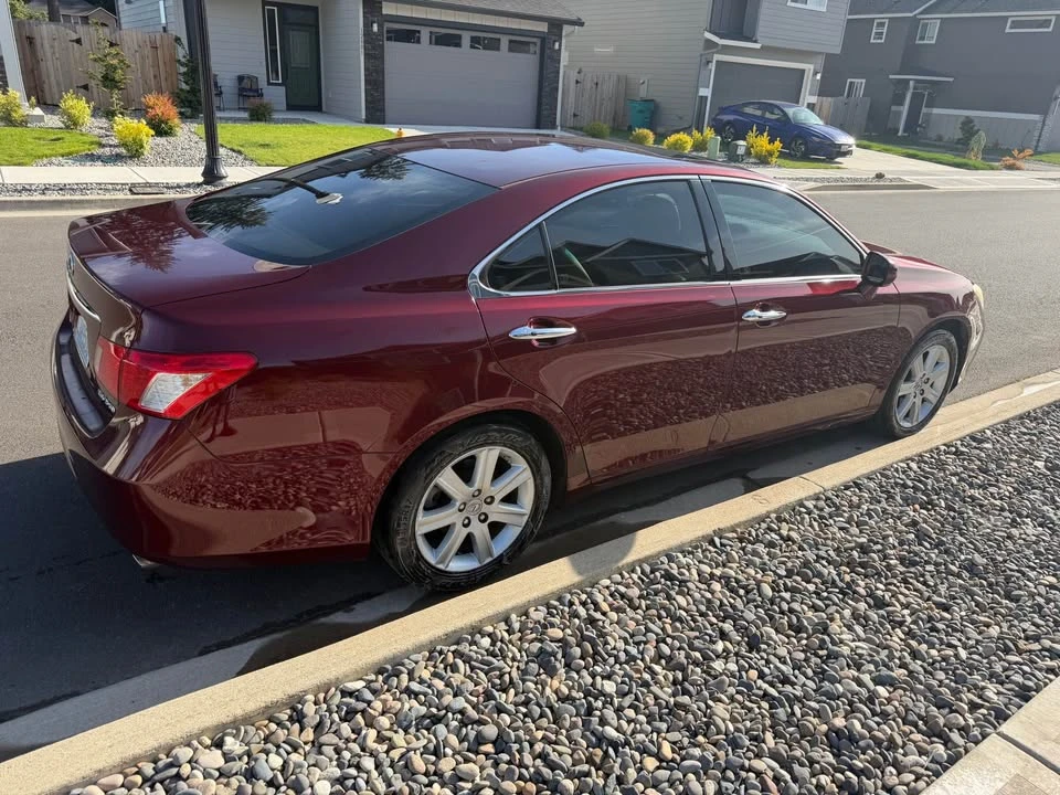 2008 Lexus ES 5th Gen - Image 2 of 16