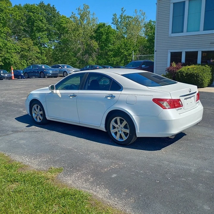 2008 Lexus ES 5th Gen - Image 2 of 18