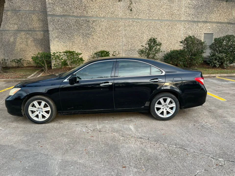 2008 Lexus ES 5th Gen - Image 11 of 12