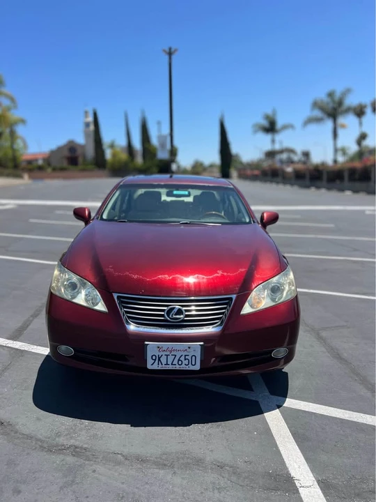 2008 Lexus ES 5th Gen - Image 2 of 16