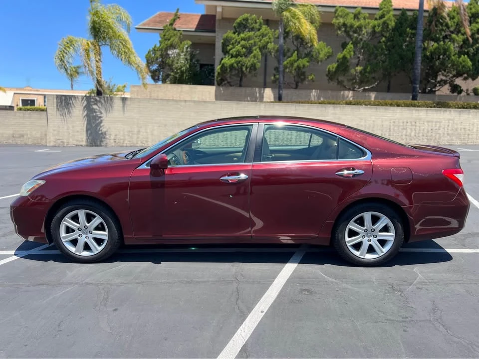 2008 Lexus ES 5th Gen - Image 4 of 16