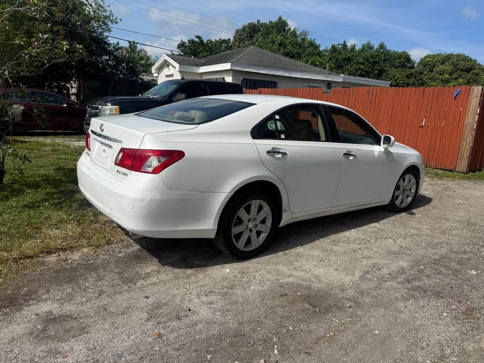 2008 Lexus ES 5th Gen - Image 4 of 14