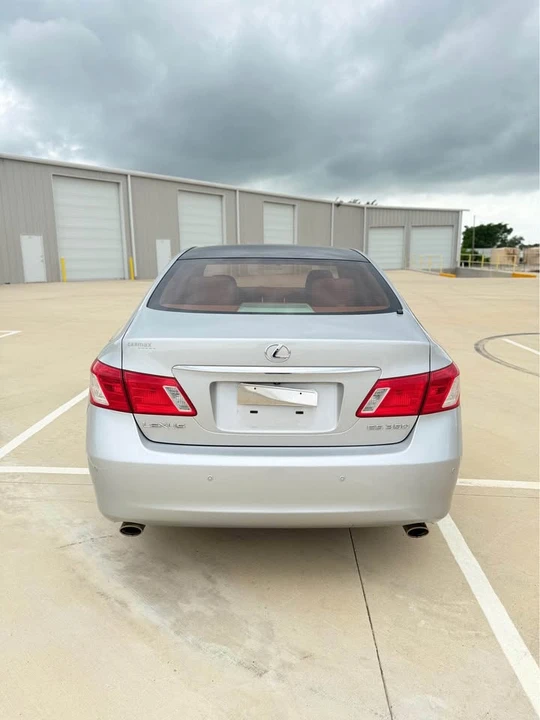 2008 Lexus ES 5th Gen - Image 9 of 17