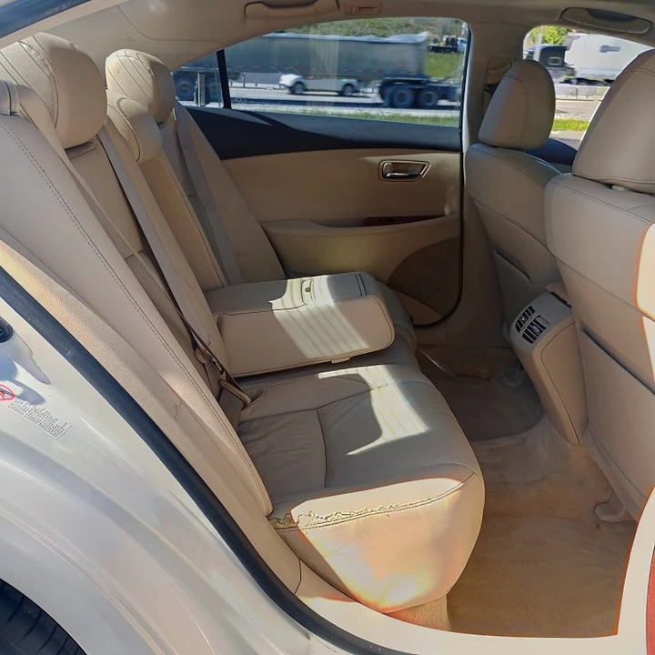 2008 Lexus ES 5th Gen - Image 15 of 18