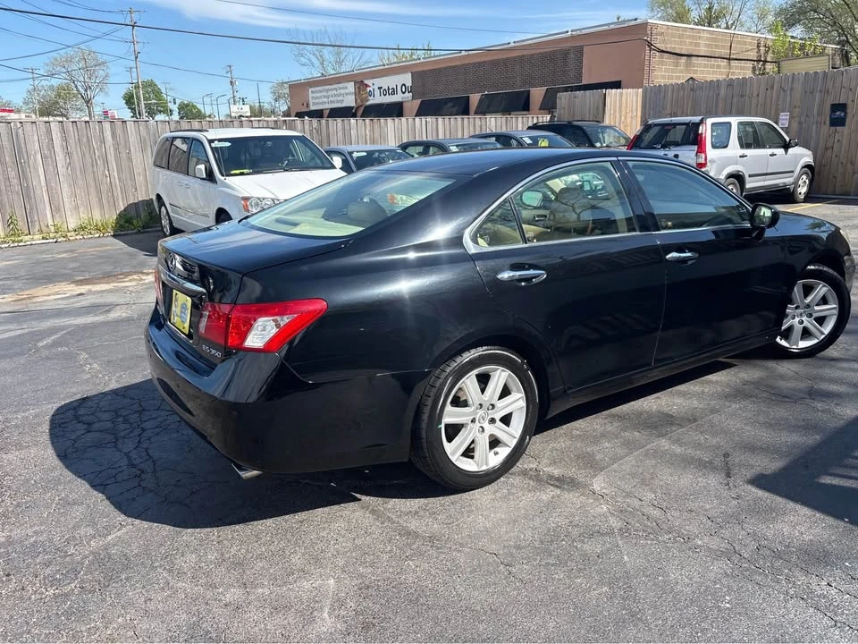 2008 Lexus ES 5th Gen - Image 2 of 17
