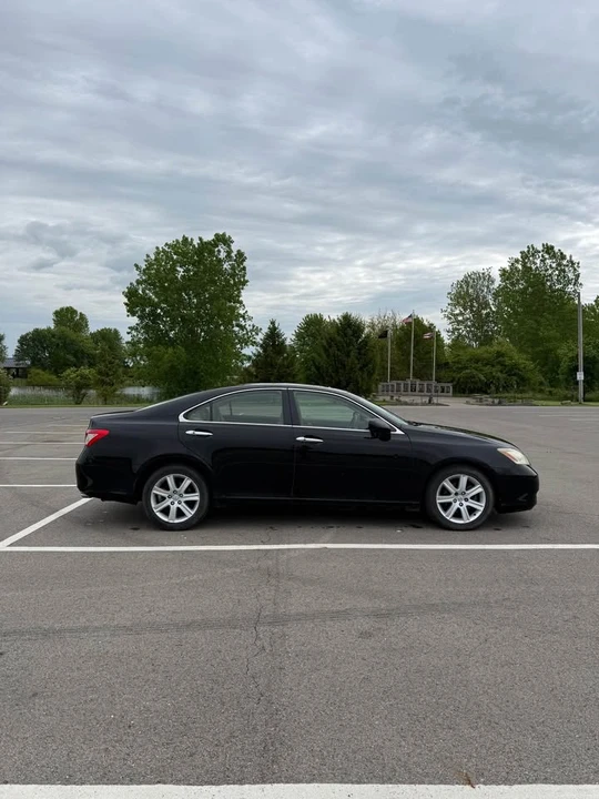 2008 Lexus ES 5th Gen - Image 4 of 12