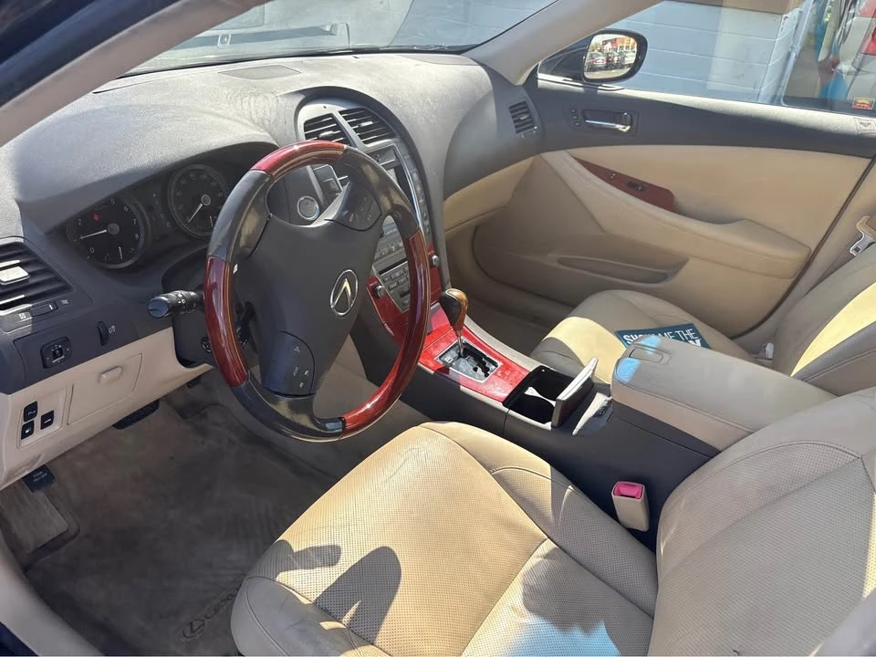 2008 Lexus ES 5th Gen - Image 12 of 17